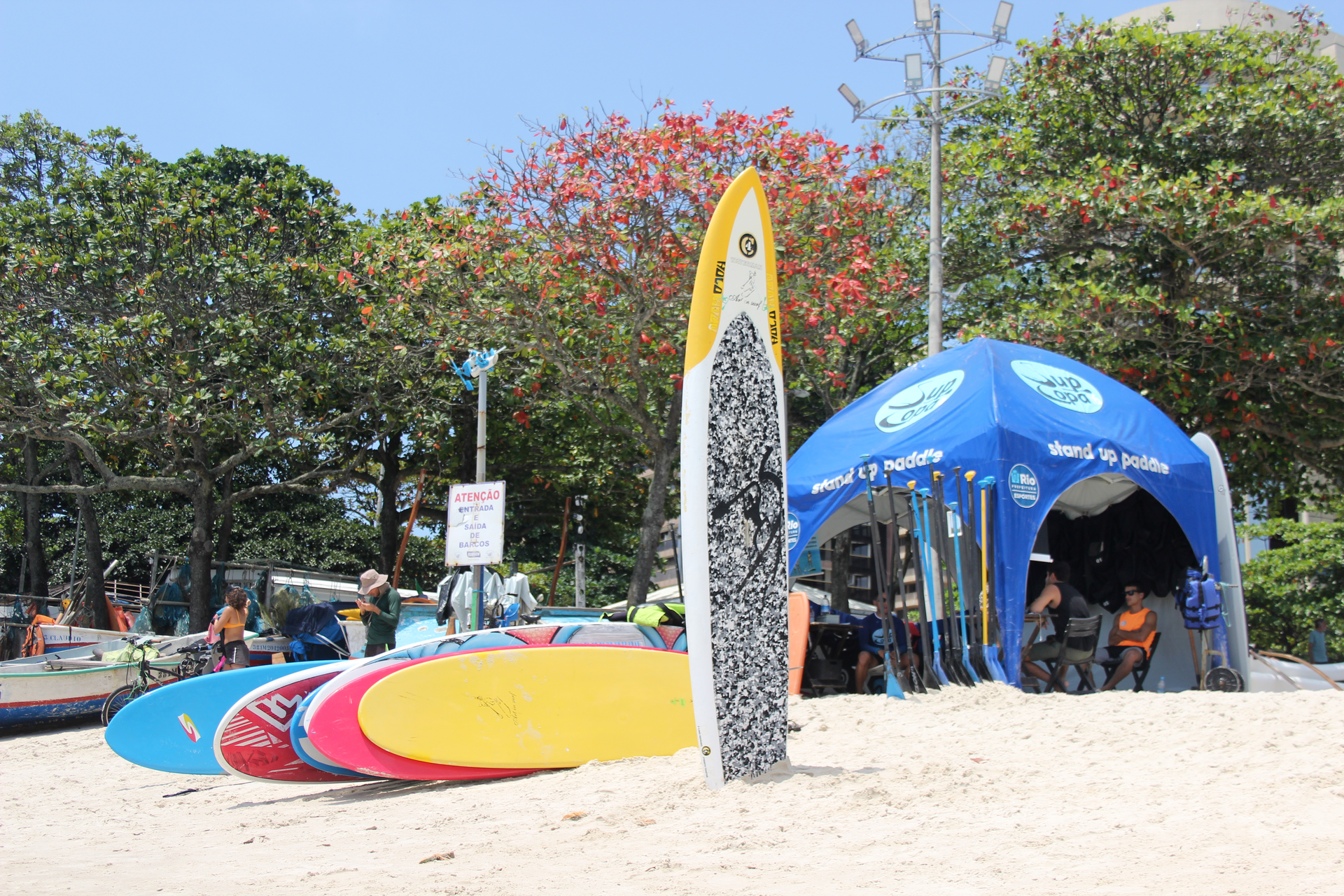 Stand up Paddle à Copacabana   Des activités aquatiques agréables et amusantes ! 