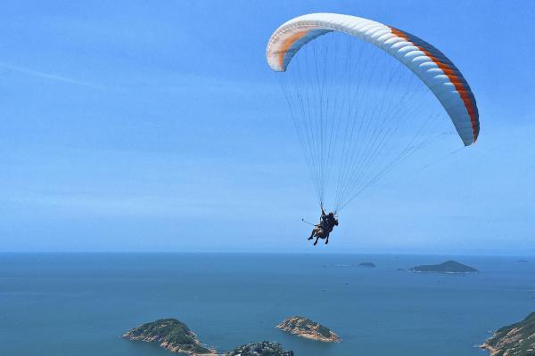 Parapente: Sinta a Emoção de Tocar o Céu!