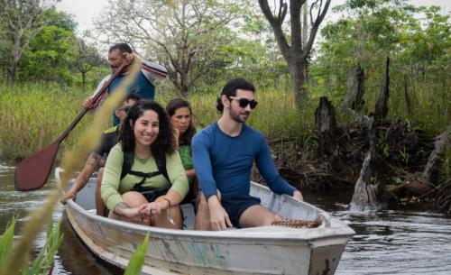 Sumérgete en el corazón de la selva amazónica y vive como los nativos