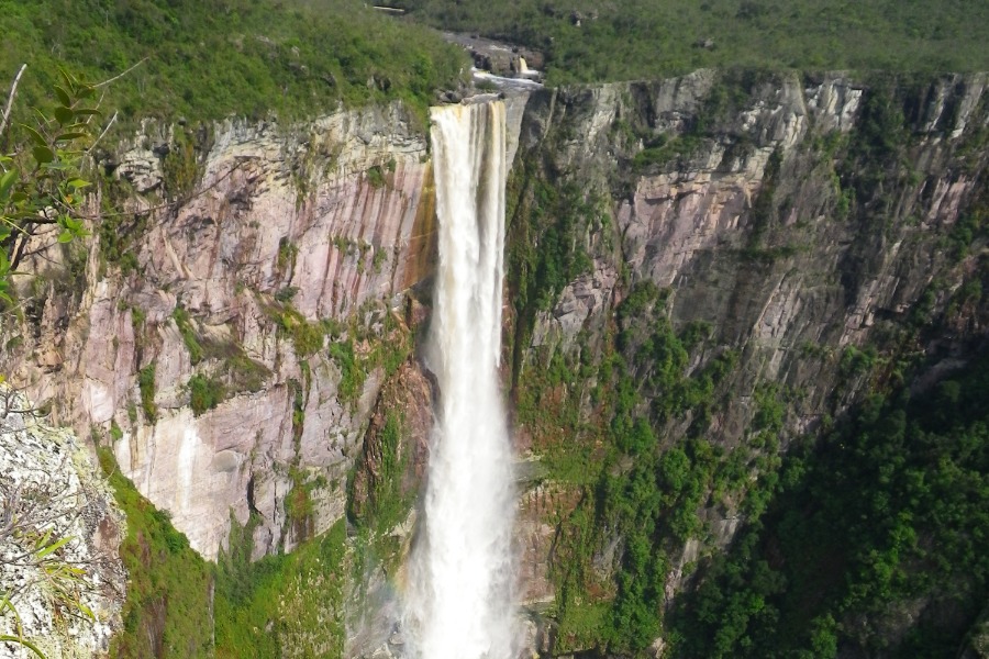 Cachoeira do Aracá