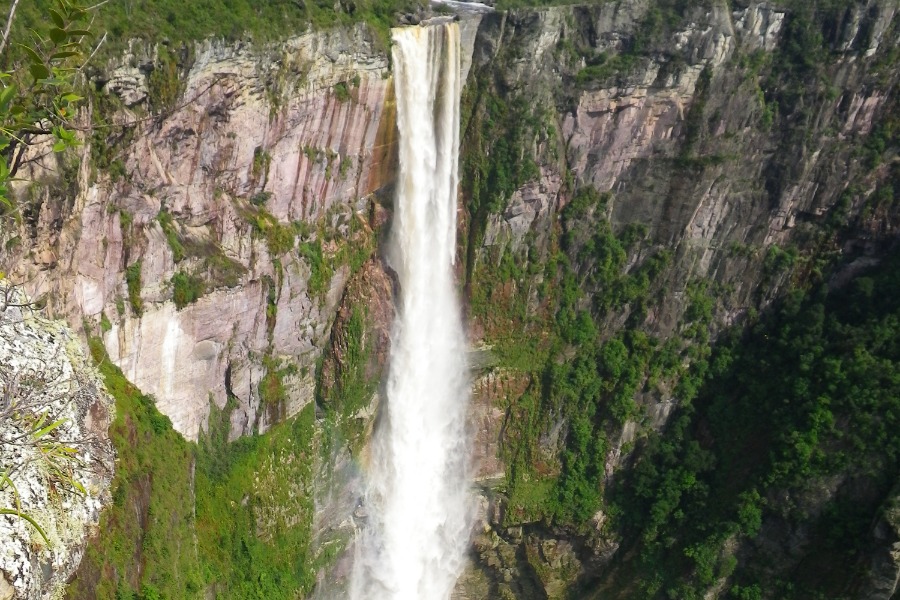 Cascada Aracá